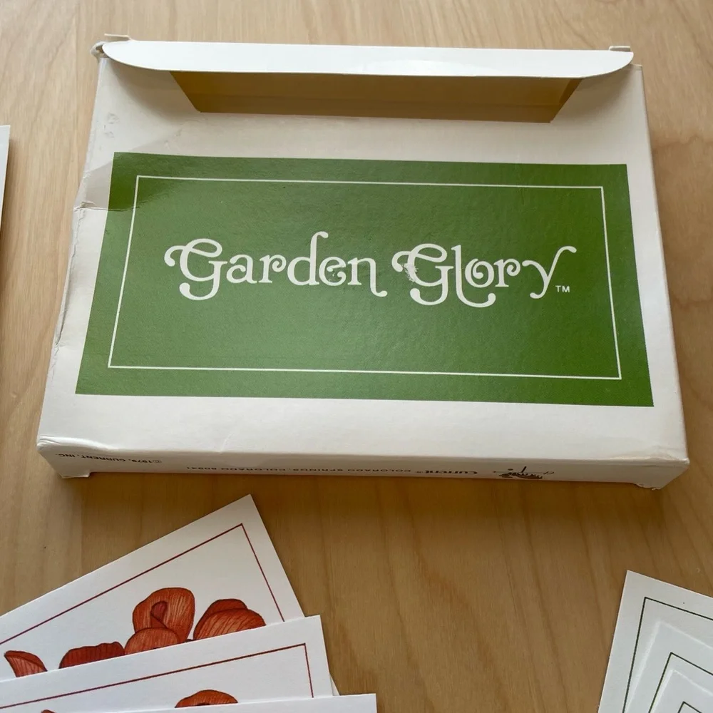 Vintage Stationery by Current Garden Glory 4 Floral Designs w Envelopes 1979